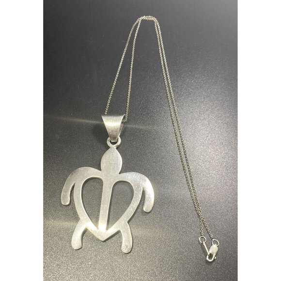 Sterling Silver Turtle Pendant Open Work Heart Love Chain Link Necklace - Picture 5 of 5